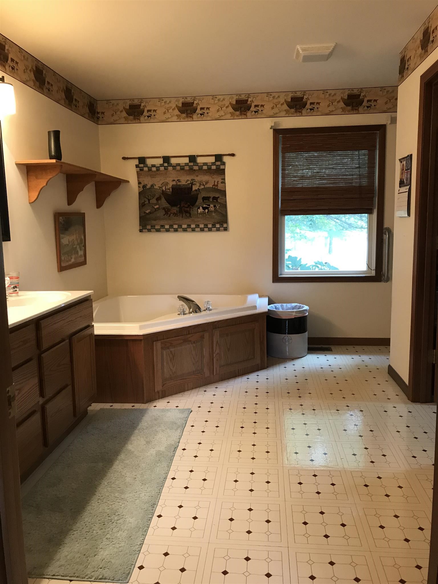 518 Hathaway Road Fort Wayne, IN 46845 - Photo 5 of 31 Gallery Image 5
