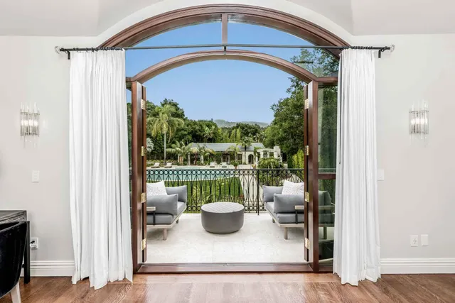 $1,395,000 | 2084 East Valley Road, Unit SHARE 2, Santa Barbara, CA 93108