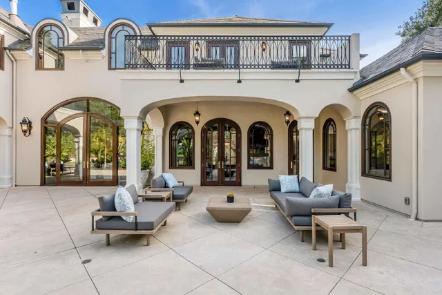 $1,395,000 | 2084 East Valley Road, Unit SHARE 2, Santa Barbara, CA 93108