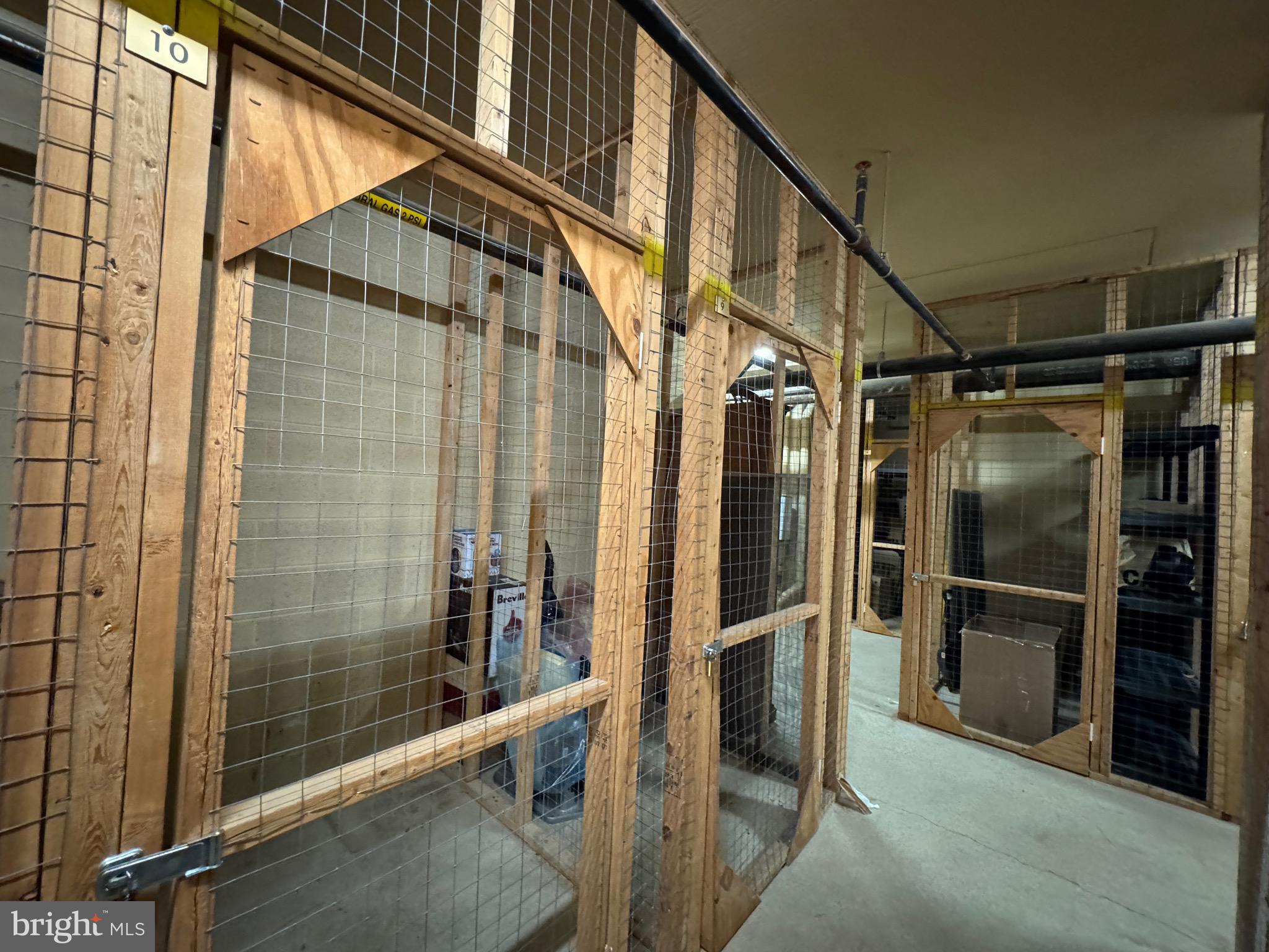 19355 Cypress Ridge Terrace, Unit 503 Leesburg, VA 20176 - Photo 21 of 22 a bathroom with a shower and a mirror