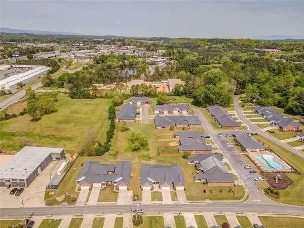 $279,999 | 606 Blackwood Terrace Southeast, Calhoun, GA 30701