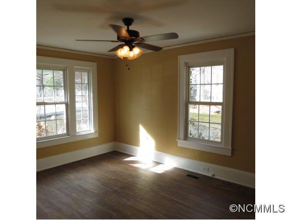 114 Pershing Road Asheville, NC 28805 - Photo 13 of 17 Gallery Image 13