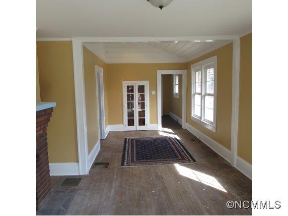 114 Pershing Road Asheville, NC 28805 - Photo 3 of 17 Gallery Image 3