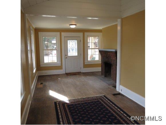 114 Pershing Road Asheville, NC 28805 - Photo 4 of 17 Gallery Image 4