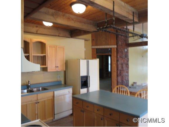 114 Pershing Road Asheville, NC 28805 - Photo 6 of 17 Gallery Image 6