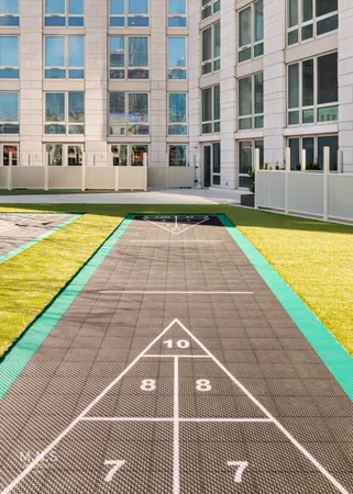 $4,420 | 22-44 Jackson Avenue, Unit 4123 | Long Island City