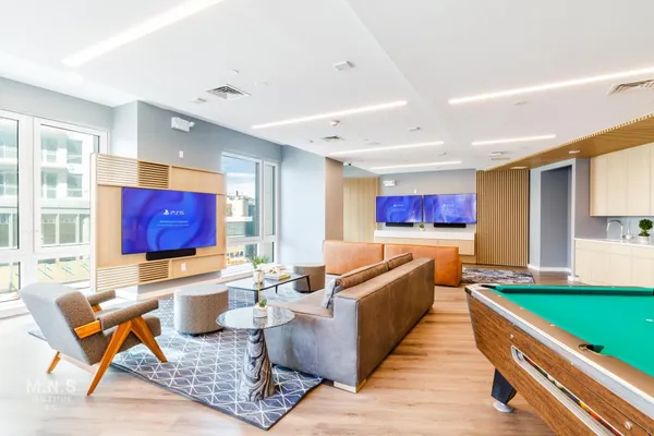 $4,420 | 22-44 Jackson Avenue, Unit 4123 | Long Island City