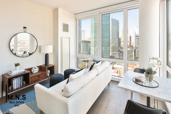 $4,420 | 22-44 Jackson Avenue, Unit 4123 | Long Island City