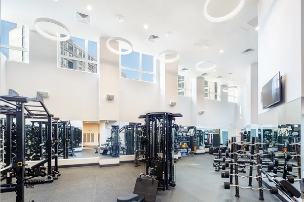 $4,420 | 22-44 Jackson Avenue, Unit 4123 | Long Island City