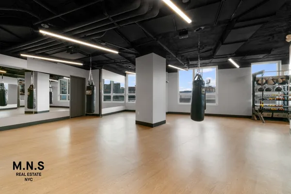 $4,420 | 22-44 Jackson Avenue, Unit 4123 | Long Island City