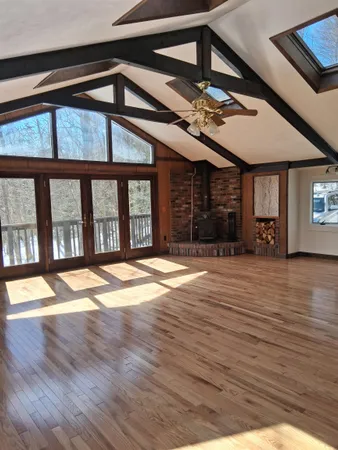 $625,000 | 576 Agassiz Street, Bethlehem, NH 03574
