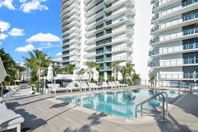 $2,995,000 | 1116 North Ocean Boulevard, Unit 904, Pompano Beach, FL 33062