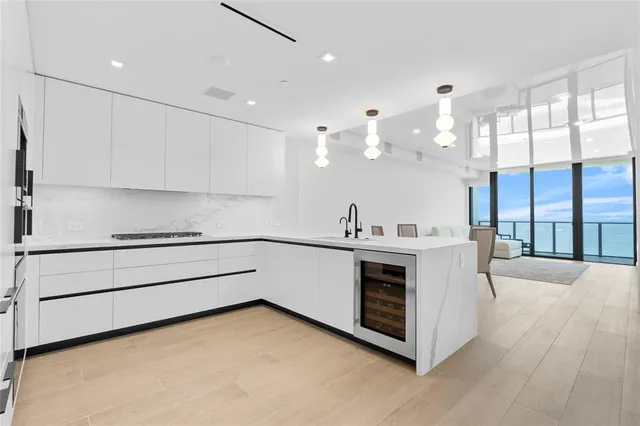 $2,995,000 | 1116 North Ocean Boulevard, Unit 904, Pompano Beach, FL 33062