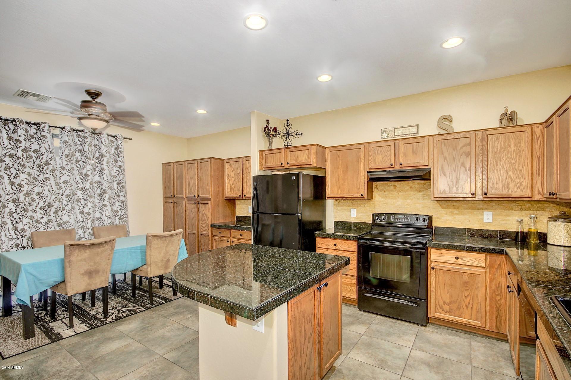 2303 West Sleepy Ranch Road Phoenix, AZ 85085 - Photo 7 of 26 Spacious Kitchen