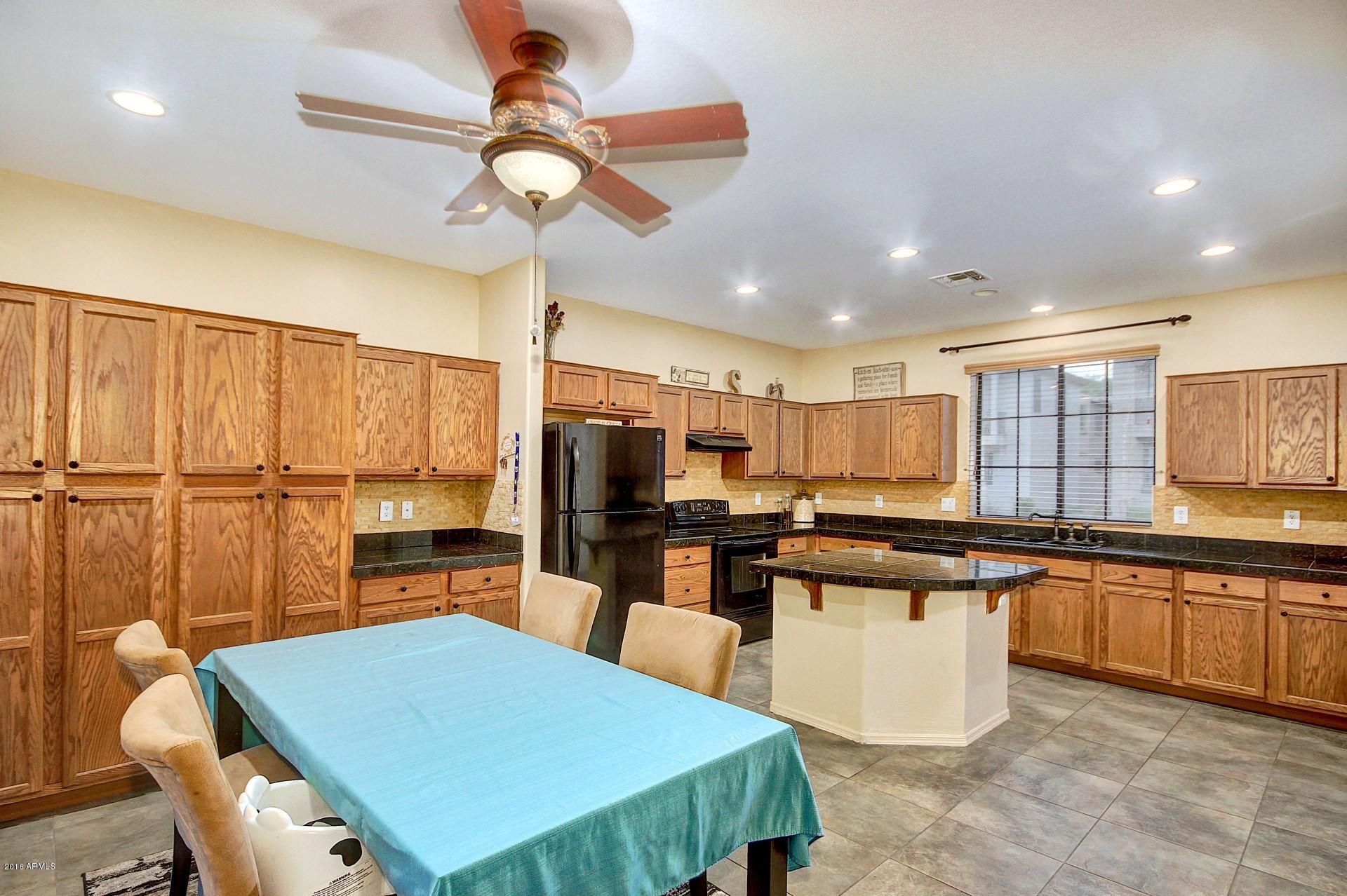 2303 West Sleepy Ranch Road Phoenix, AZ 85085 - Photo 9 of 26 Eat in Kitchen