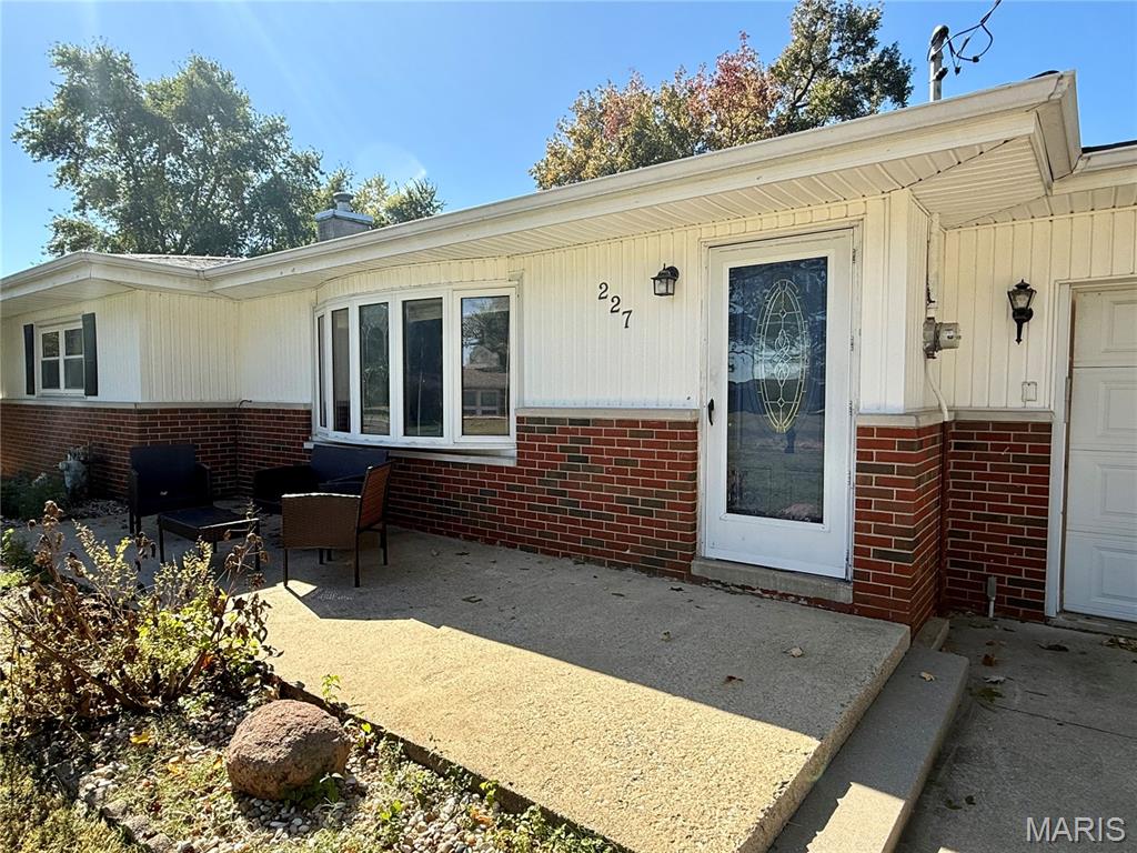 227 Wolf Avenue Hamel, IL 62046 - Photo 2 of 24