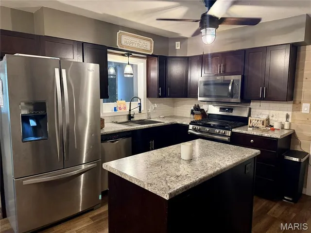 $220,000 | 227 Wolf Avenue, Hamel, IL 62046