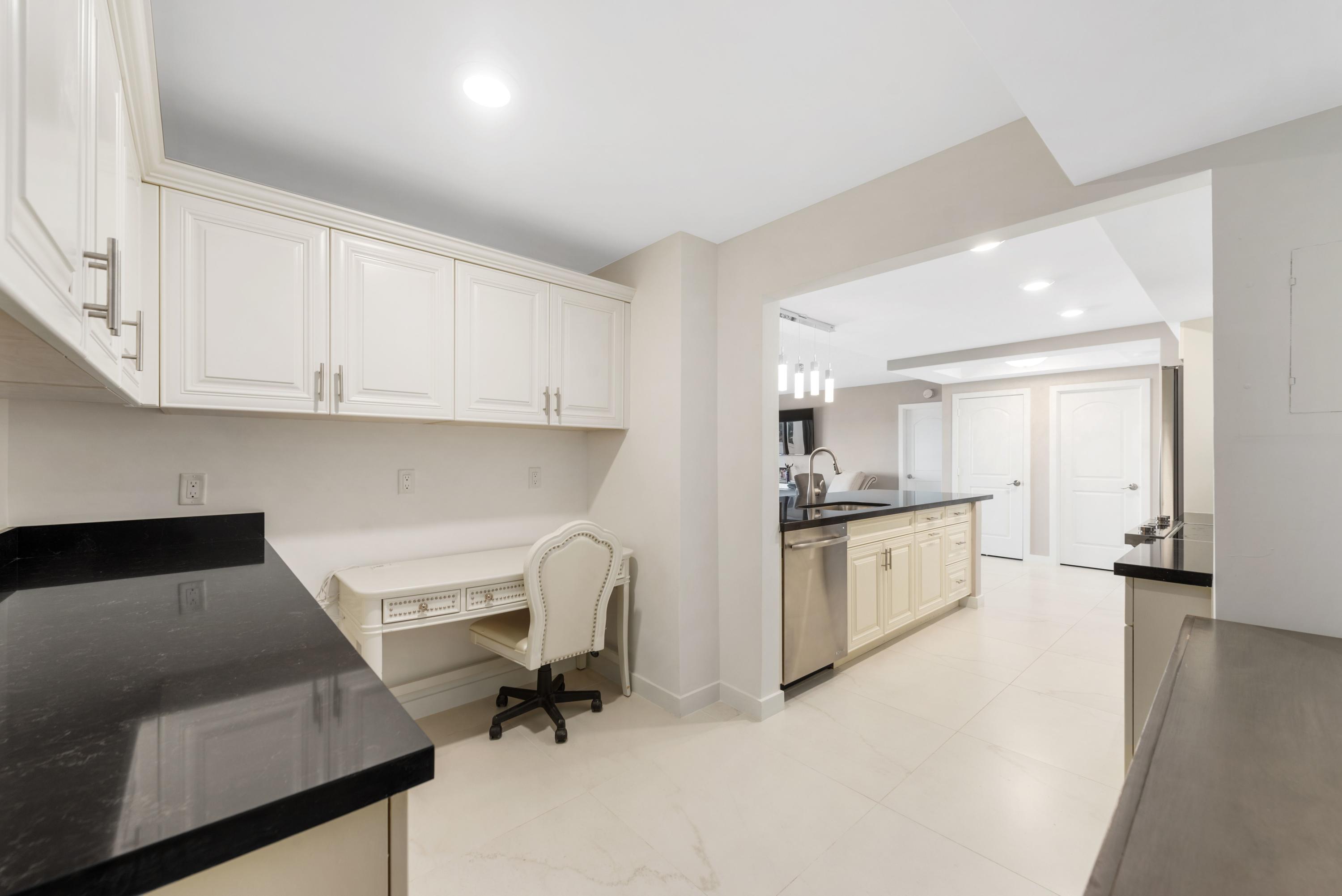 600 South Ocean Boulevard, Unit 1107 Boca Raton, FL 33432 - Photo 20 of 40 600-13