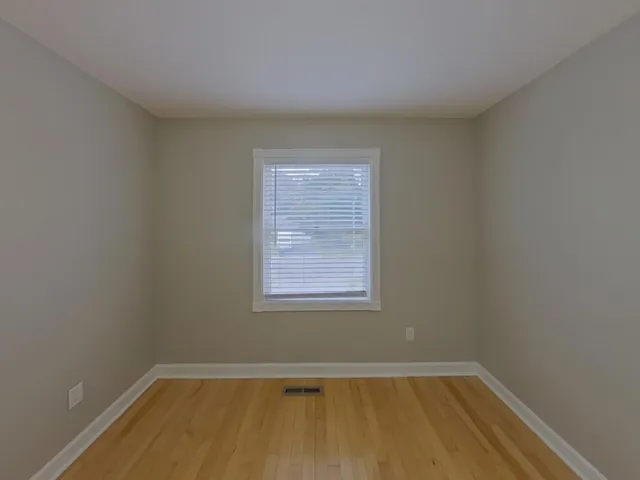 $2,219 | 2990 Payne Avenue, Little Canada, MN 55117