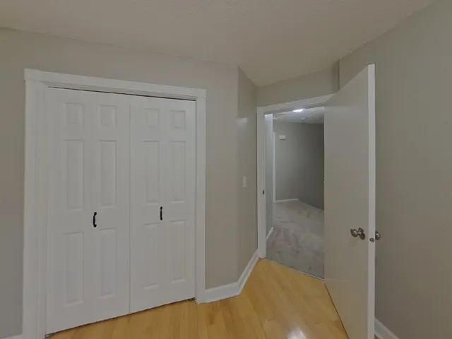 $2,339 | 2990 Payne Avenue, Little Canada, MN 55117