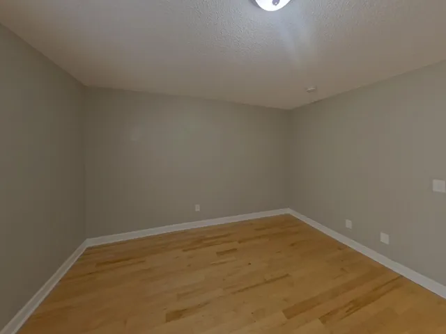 $2,339 | 2990 Payne Avenue, Little Canada, MN 55117