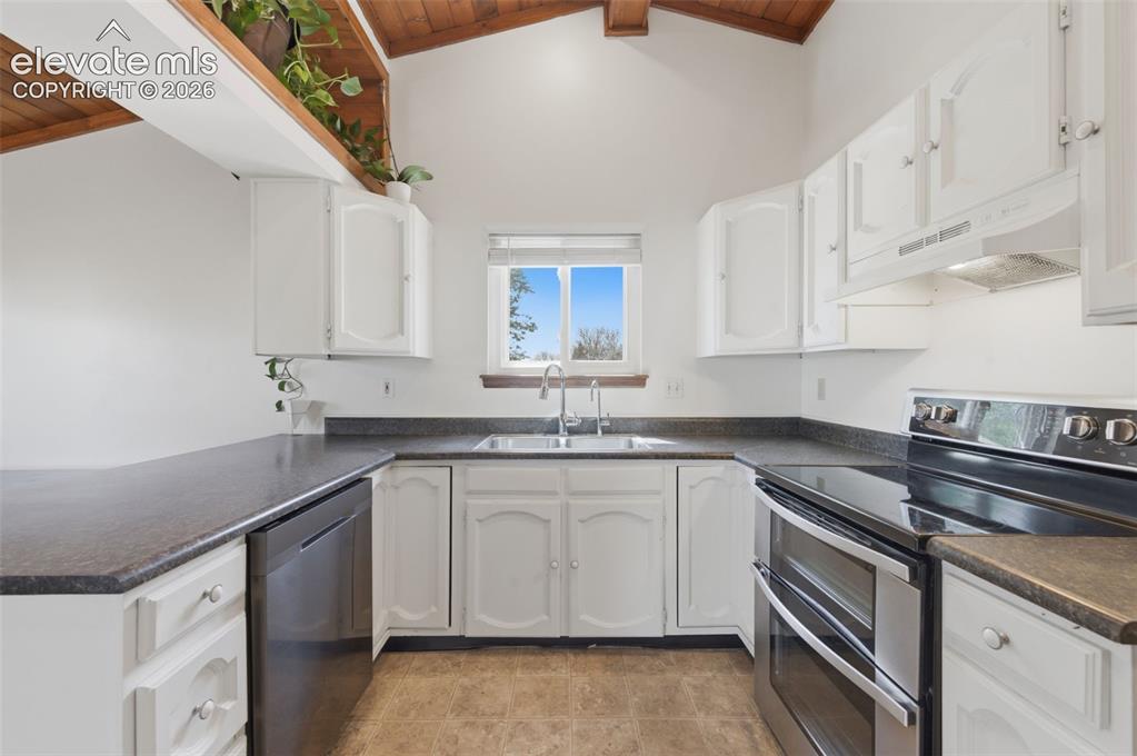 950 Candlestar Loop South Fountain, CO 80817 - Photo 10 of 20