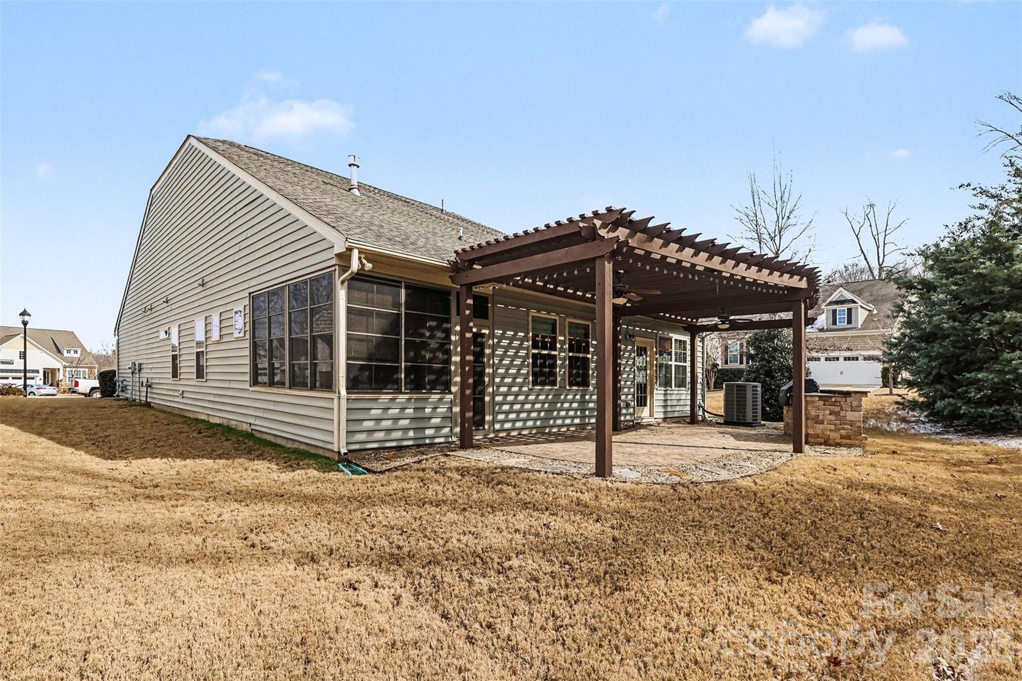 2192 Winhall Road Fort Mill, SC 29715 - Photo 28 of 32 a front view of a house with a garden