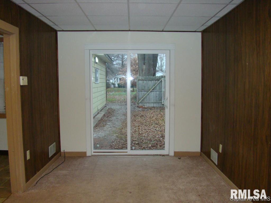 2445 South 10th Street Springfield, IL 62703 - Photo 7 of 13