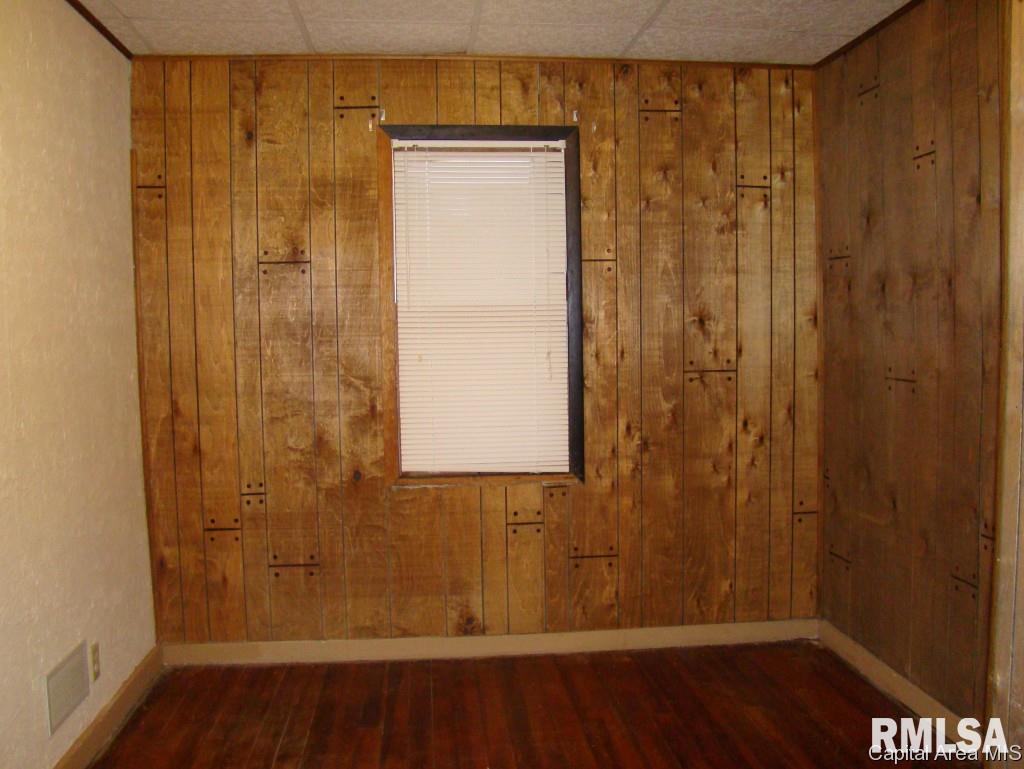 2445 South 10th Street Springfield, IL 62703 - Photo 9 of 13