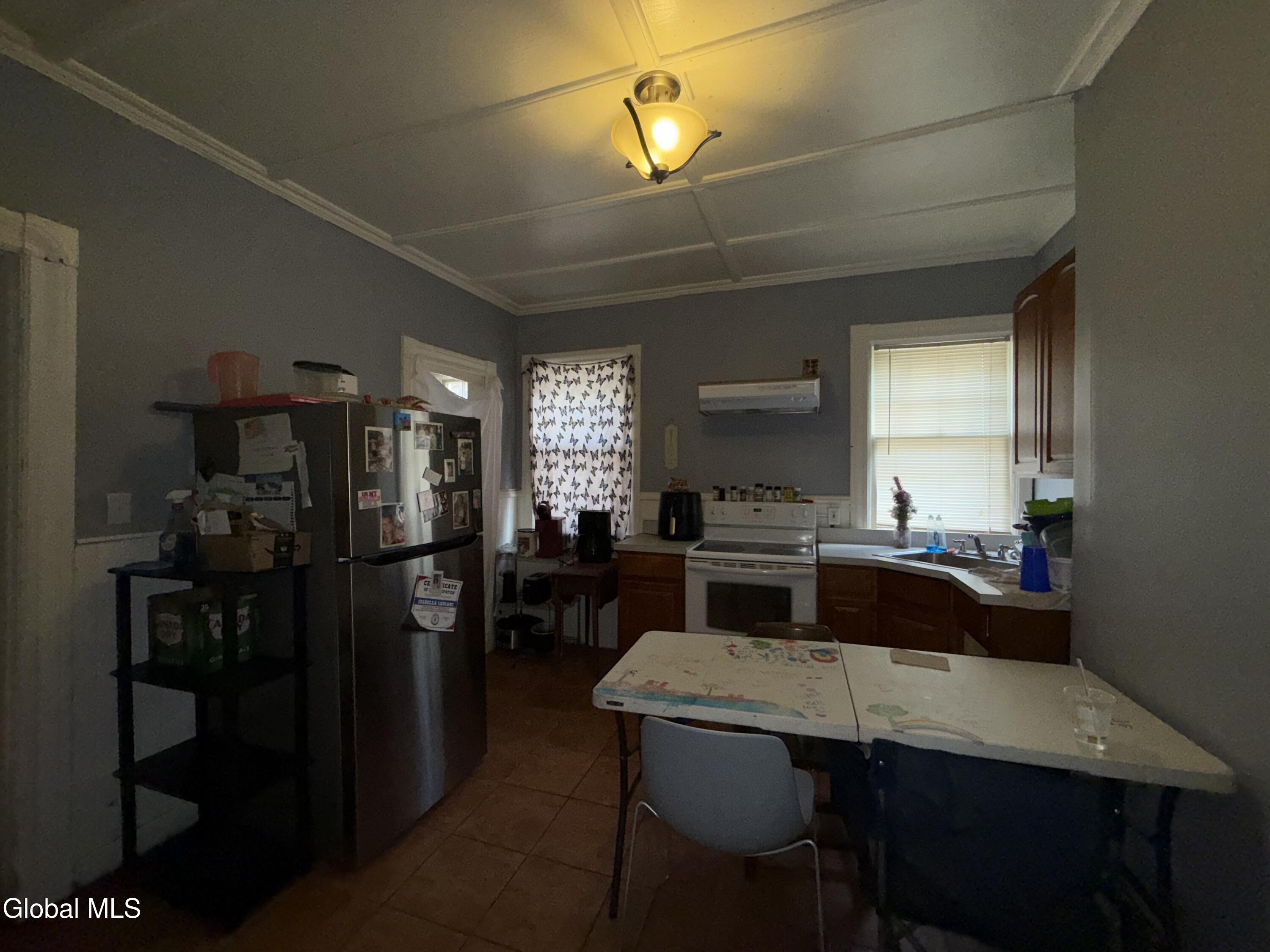 1014 Union Street Schenectady, NY 12308 - Photo 10 of 20 IMG_8509