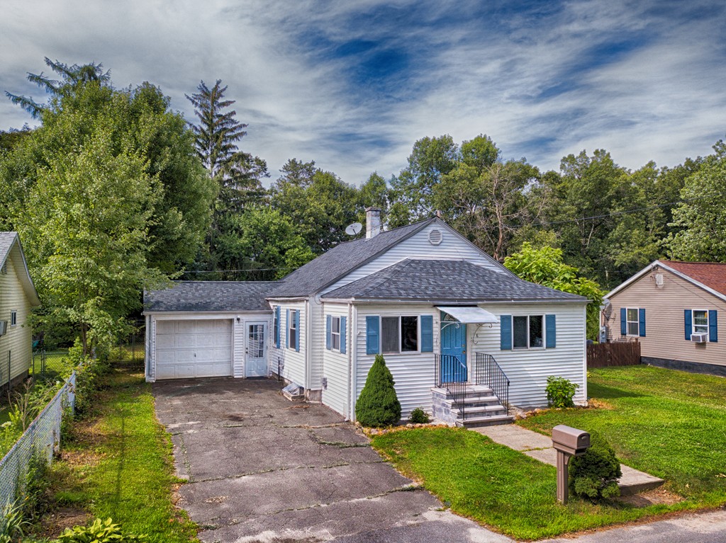 8 Camp Jahn Road Southampton, MA 01073 - Photo 1 of 30