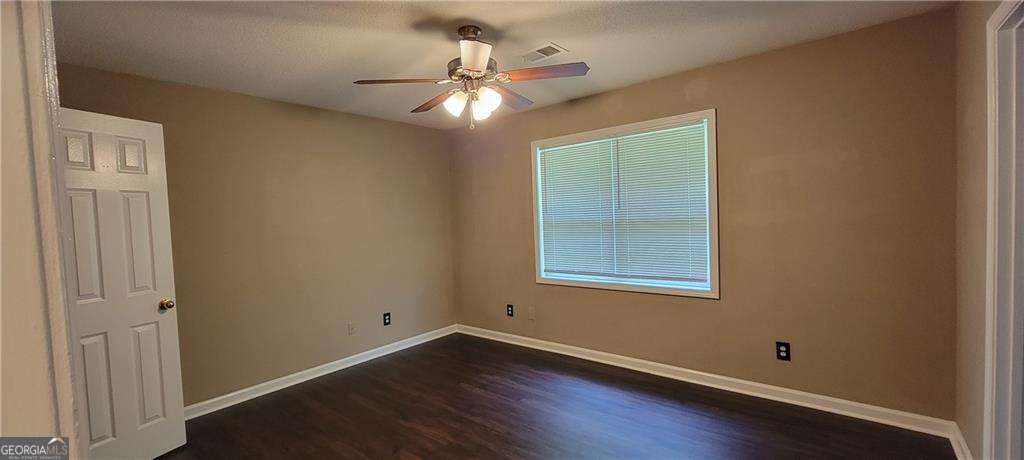 2325 Shady Grove Road, Unit B Carrollton, GA 30116 - Photo 6 of 16