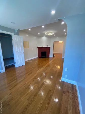 $925,000 | 686 East 239th Street | Wakefield