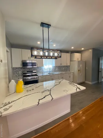 $925,000 | 686 East 239th Street | Wakefield