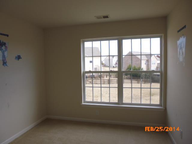 2002 Silverton Circle Spring Hill, TN 37174 - Photo 15 of 17 an empty room with a window