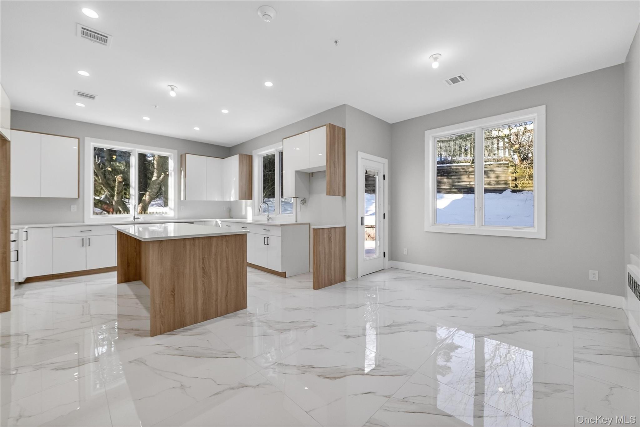 35 South Cole Avenue, Unit 201 Spring Valley, NY 10977 - Photo 4 of 50