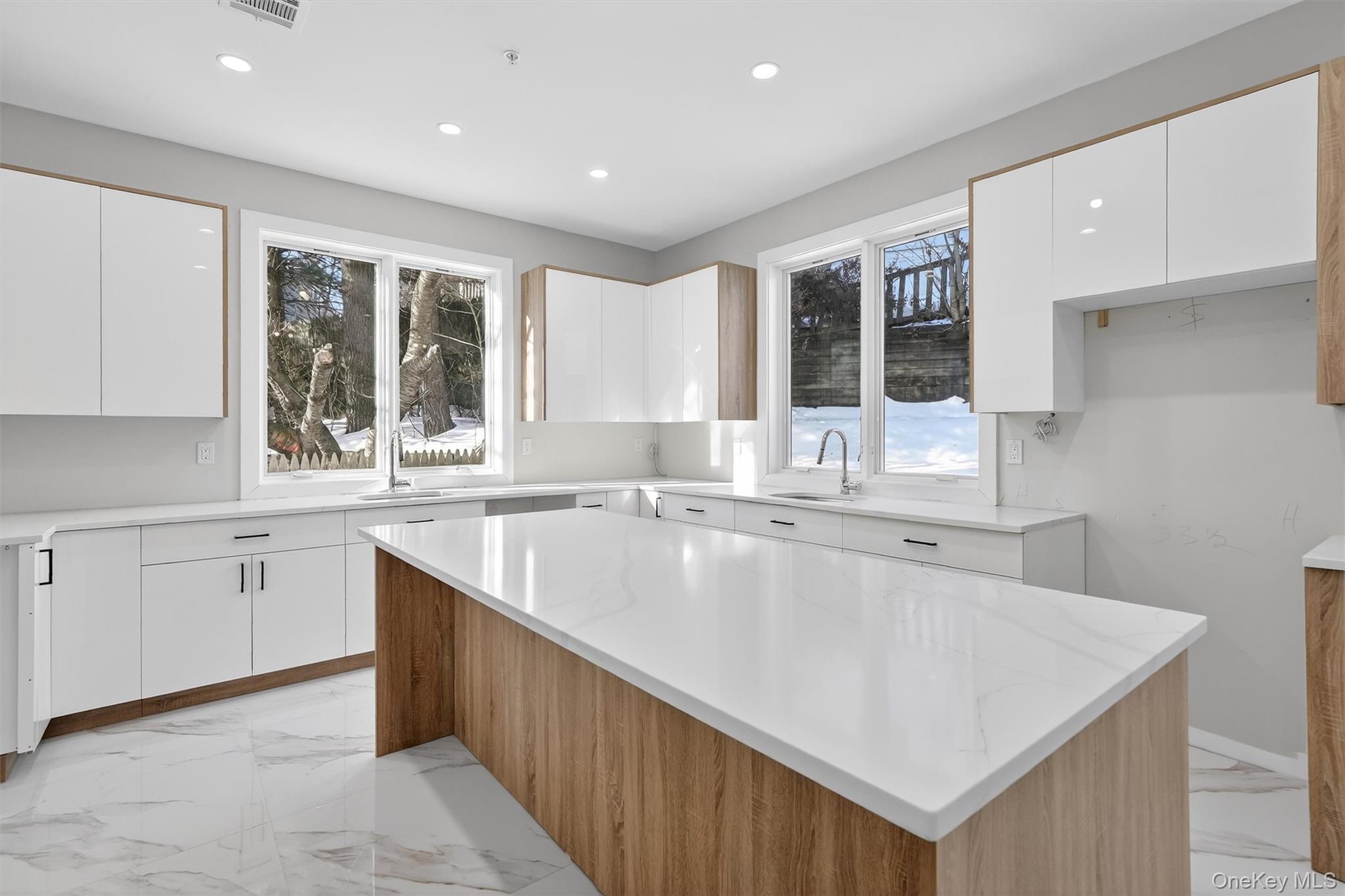 35 South Cole Avenue, Unit 201 Spring Valley, NY 10977 - Photo 9 of 50