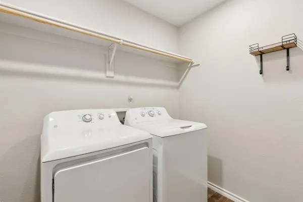 $2,300 | 3421 Riverside Drive, Aubrey, TX 76227