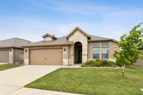 $2,300 | 3421 Riverside Drive, Aubrey, TX 76227