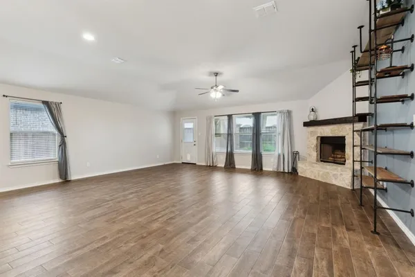 $2,300 | 3421 Riverside Drive, Aubrey, TX 76227