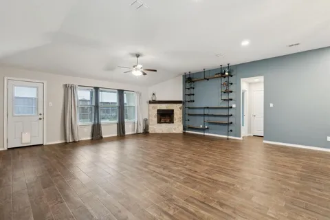 $2,300 | 3421 Riverside Drive, Aubrey, TX 76227