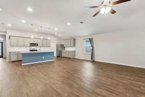 $2,300 | 3421 Riverside Drive, Aubrey, TX 76227