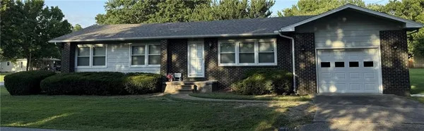 $184,900 | 301 South 3rd Street, Arma, KS 66712
