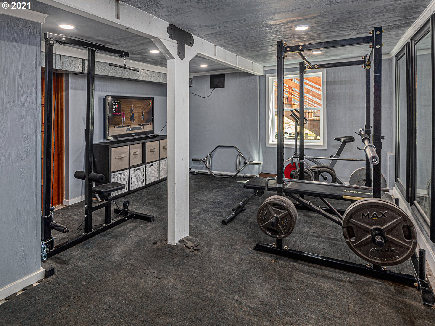 920 Southwest Taylors Ferry Road Portland, OR 97219 - Photo 21 of 25 Gallery Image 21