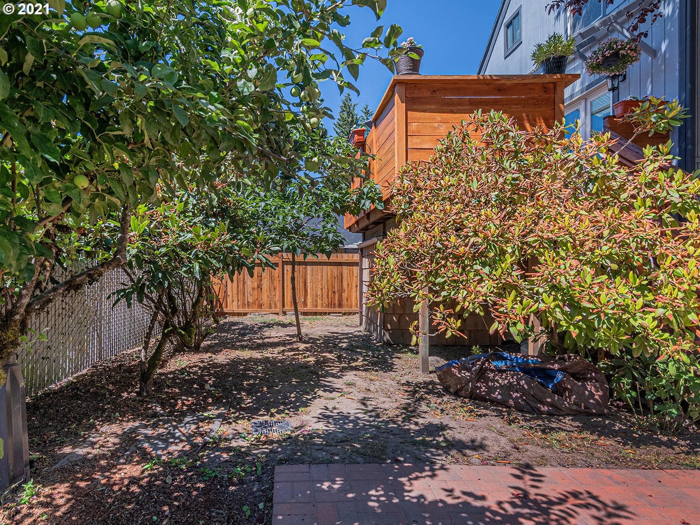 920 Southwest Taylors Ferry Road Portland, OR 97219 - Photo 24 of 25 Gallery Image 24