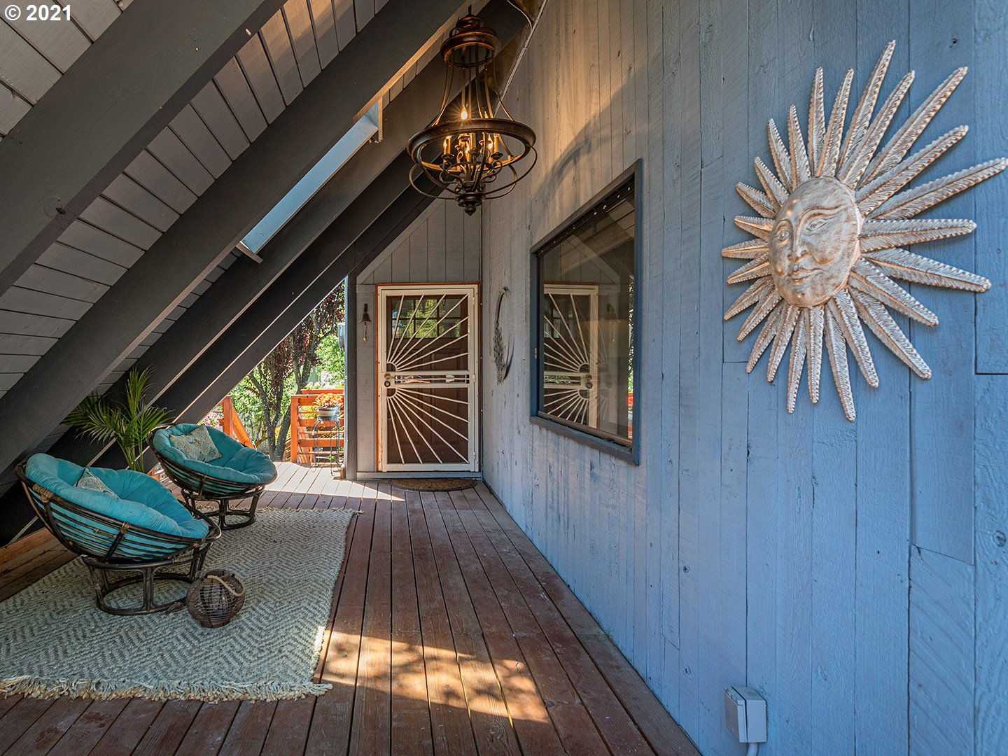 920 Southwest Taylors Ferry Road Portland, OR 97219 - Photo 5 of 25 Gallery Image 5