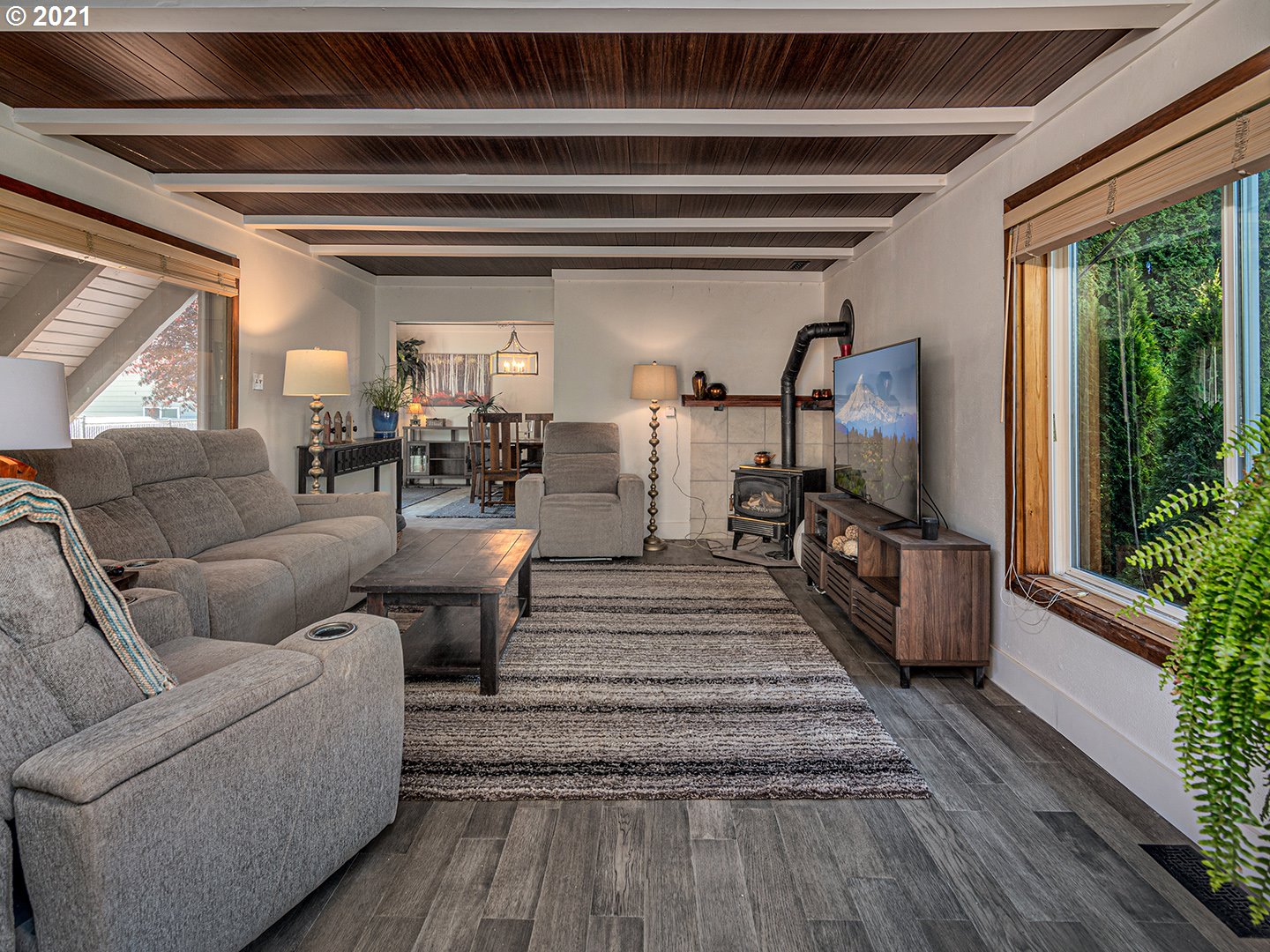 920 Southwest Taylors Ferry Road Portland, OR 97219 - Photo 7 of 25 Gallery Image 7
