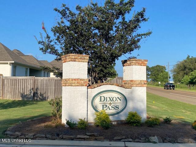 205 Harris Circle Madison, MS 39110 - Photo 32 of 32 205 Harris Cir Neighborhood Enrty Signag