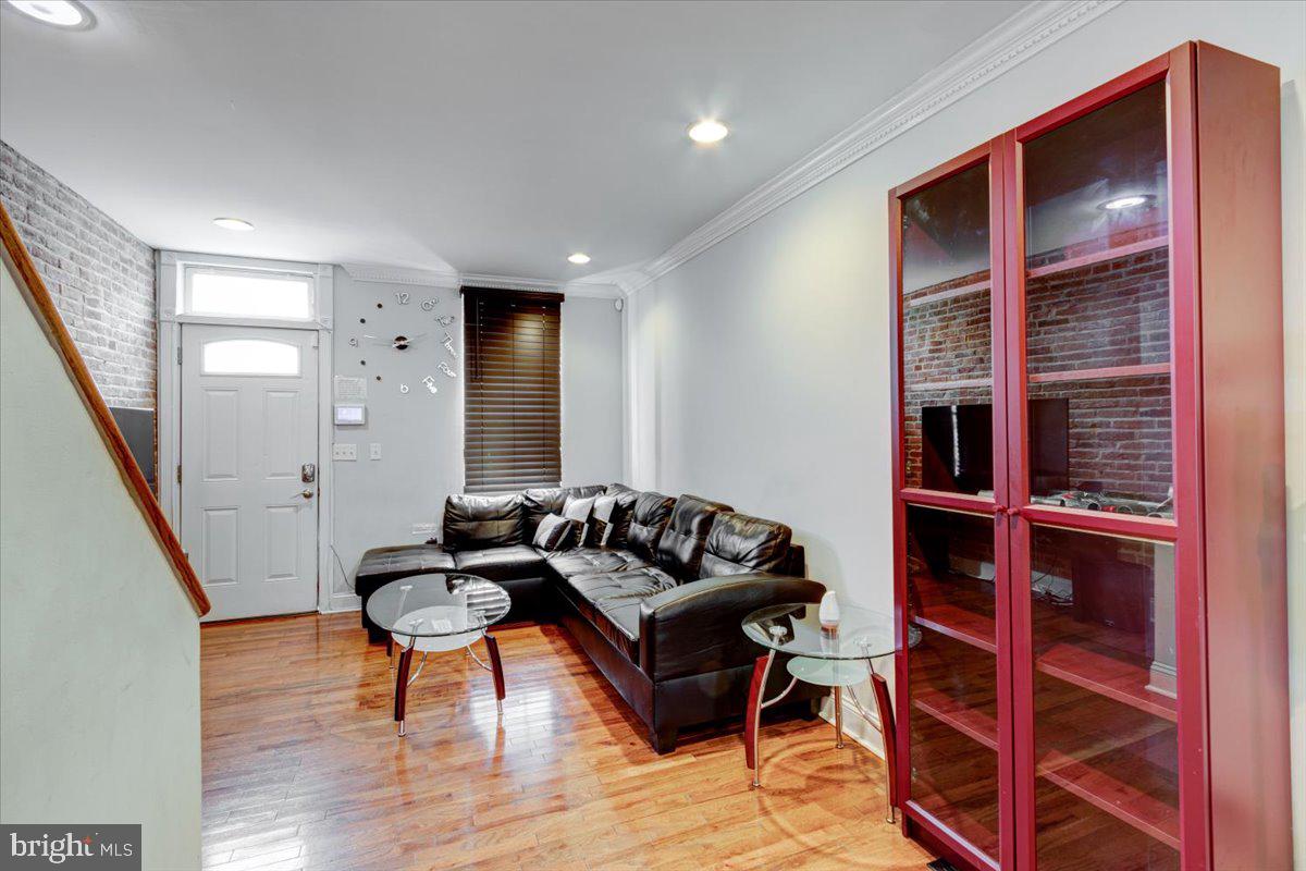 1156 Scott Street Baltimore, MD 21230 - Photo 4 of 28