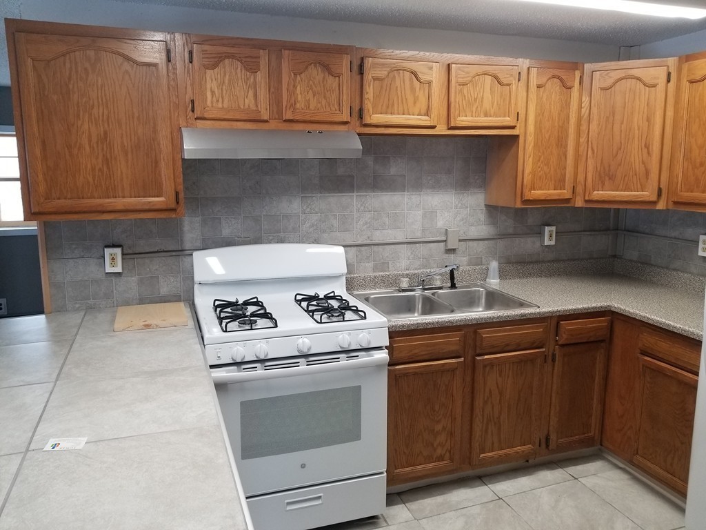 80 Merrill Road Springfield, MA 01119 - Photo 11 of 15